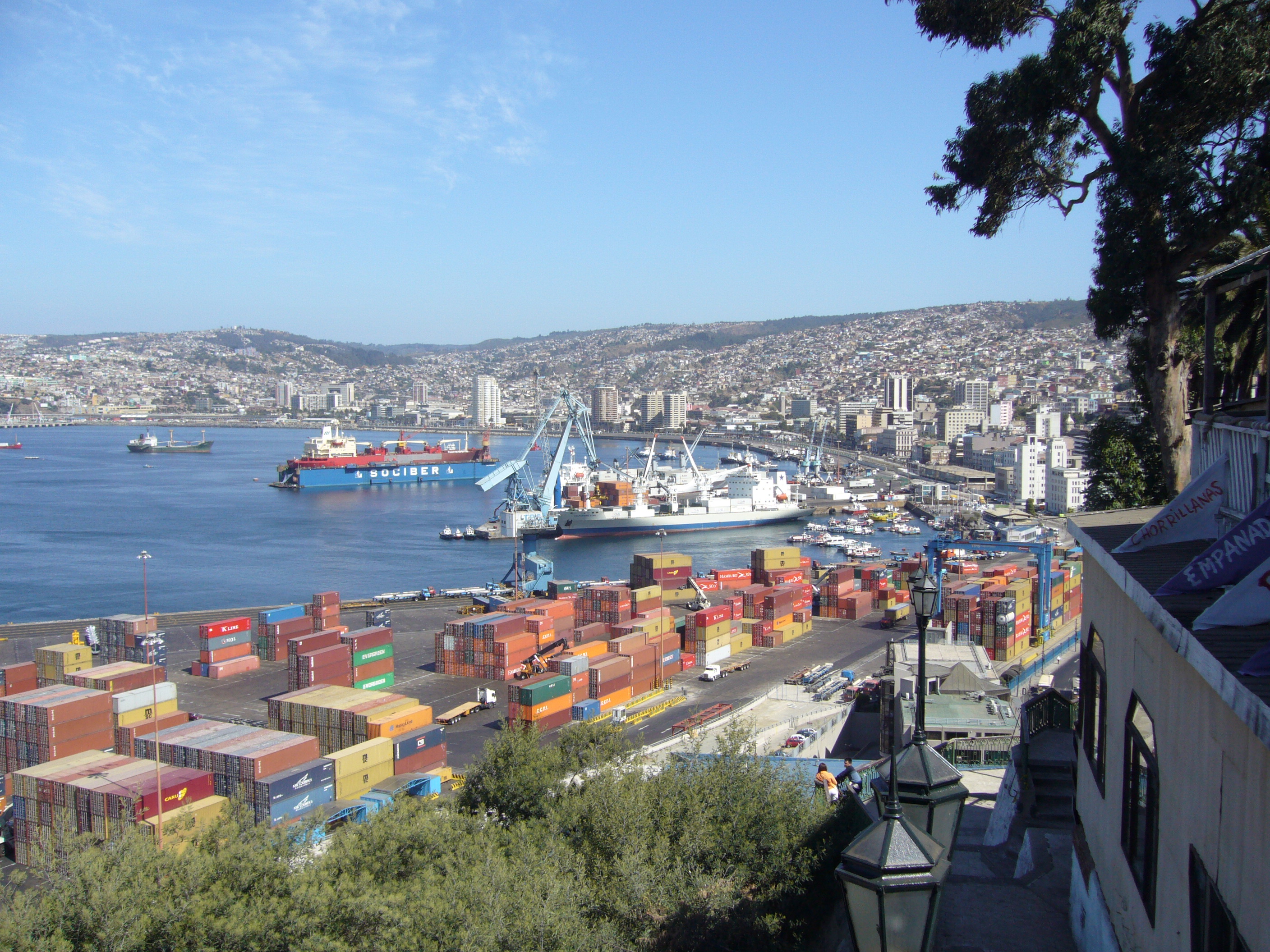 Valparaíso en barco, forma emocionante y relajante de ver la ciudad